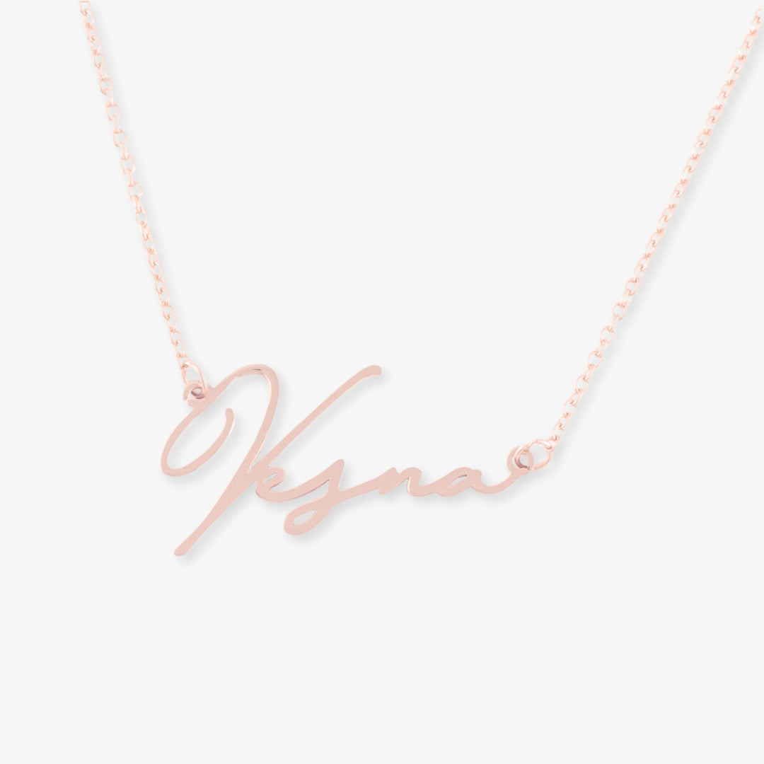 Name Necklace with Extravagant Script in 925 Sterling Silver